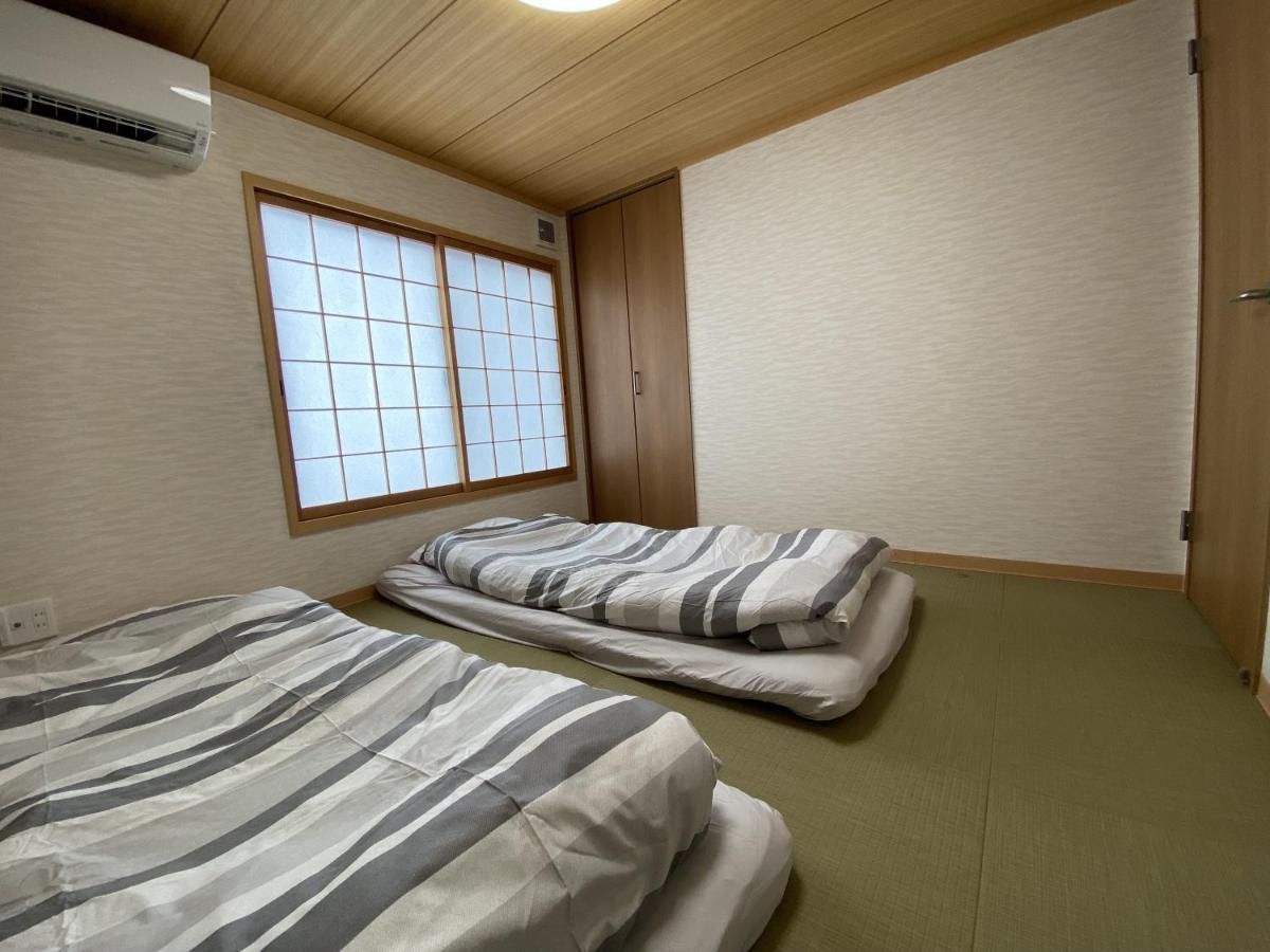 Wutong-40 Minutes Direct To Kansai Airport And 5 Minute Walk To Jr Or Subway Or Nankai Line And 1 Minute To Tsutenkaku The Landmark Of Osaka And Many Japanese Bistros Nearby Extérieur photo